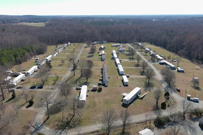 Rae McKenzie Mobile Home Park Picture 5