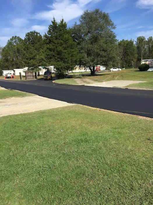 Gray's Creek Mobile Home Community Picture 8