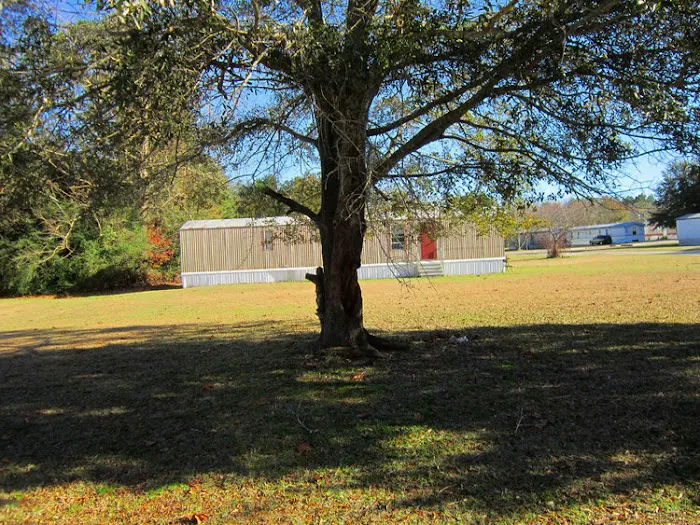 Gray's Creek Mobile Home Community Picture 4