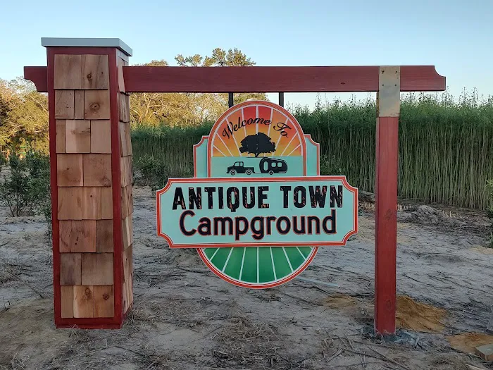 Antique Town Campground Picture 9