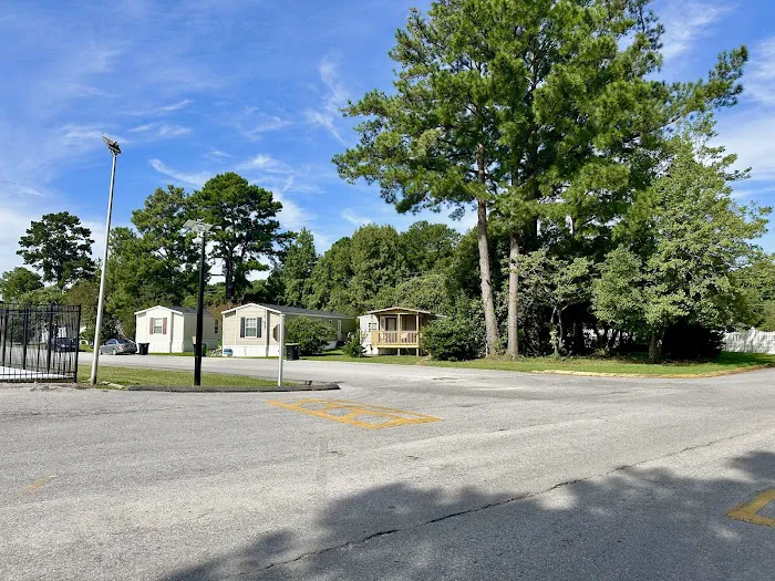 Holiday City MHC Picture 8