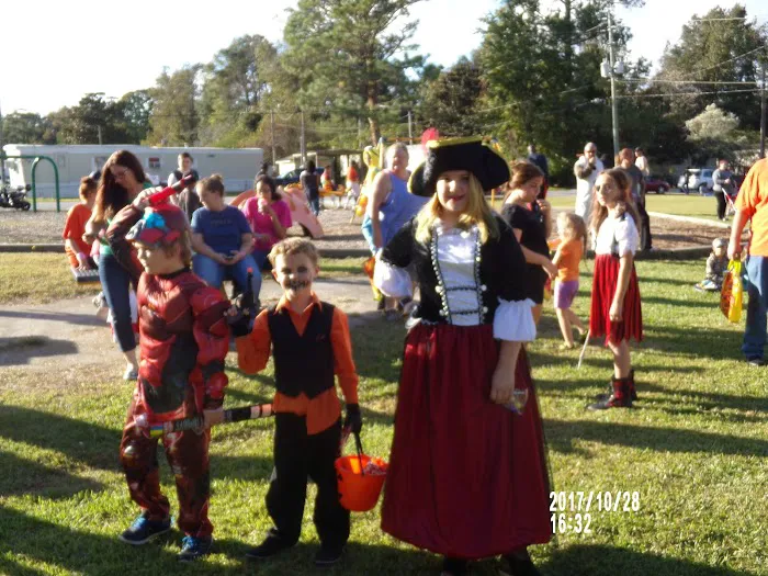 Sherwood Mobile Home Park Picture 9