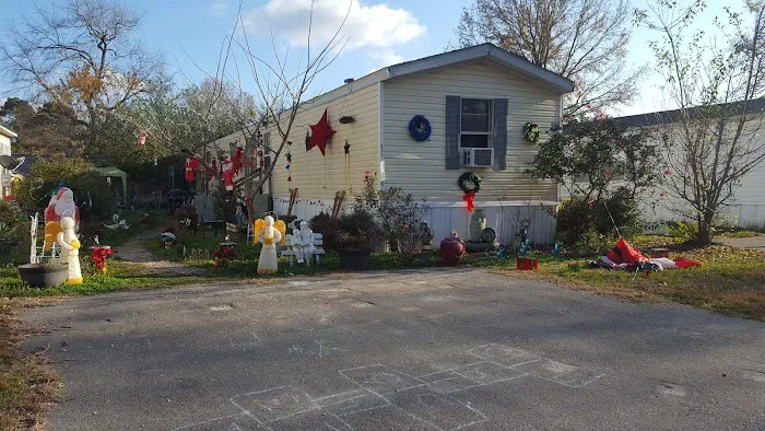 Sherwood Mobile Home Park Picture 7