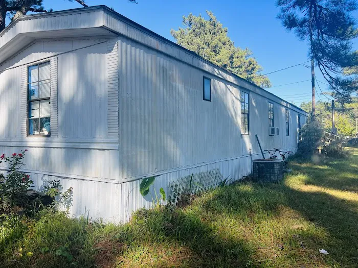 American Way Mobile Home Community Picture 7