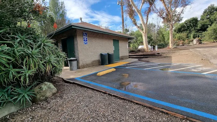 Kenney Grove Park Picture 7