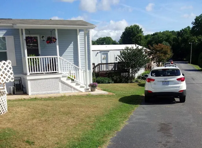 Danville Mobile Home Court Picture 5