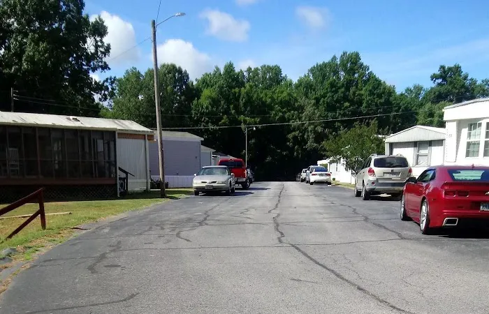 Danville Mobile Home Court Picture 4