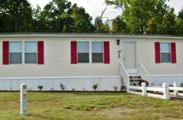 Burchwood Mobile Home Park Picture 10