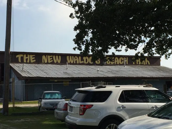 Waldo's Beach Campground Picture 5