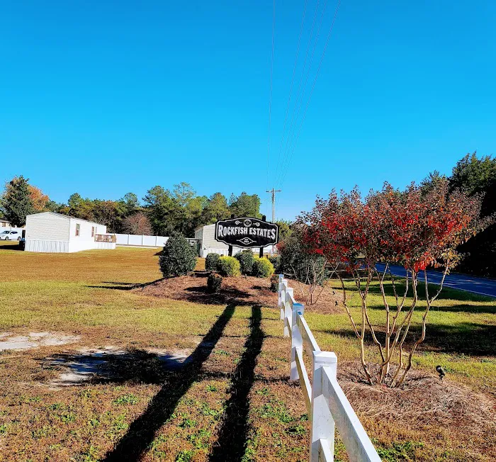 Rock Fish Mobile Home Community Picture 9