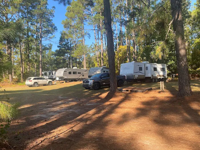 Pinecove RV and Villa Rental Picture 3