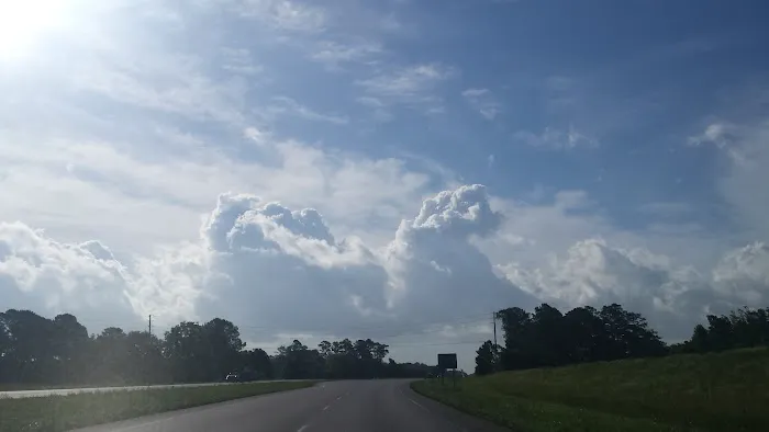 Sea Pines Mobile Home Park Picture 2