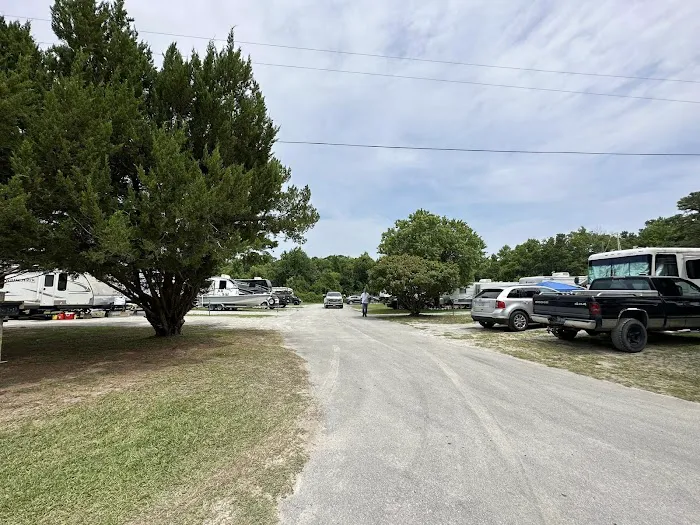 Buttons Family Campground Picture 8