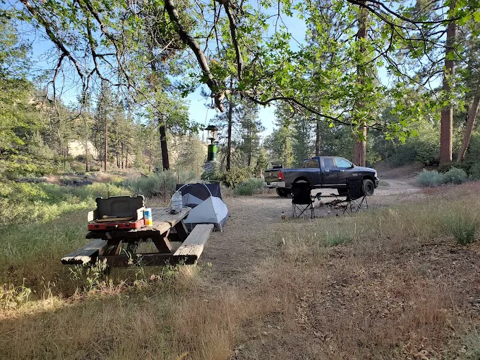 Thorn Meadows Campground Picture 3