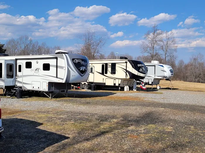 H and M RV Park Picture 8