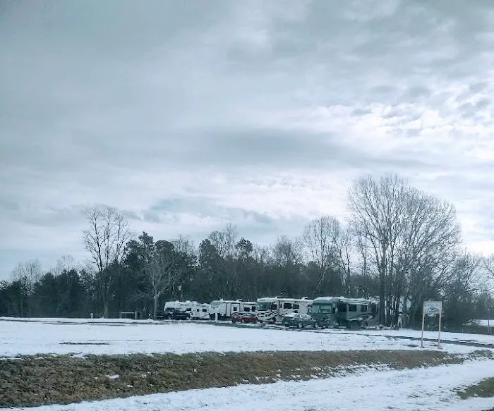 Railside RV Park Picture 4