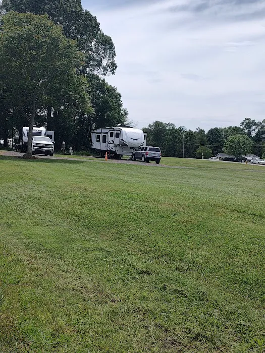 Railside RV Park Picture 8