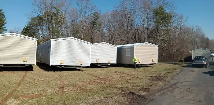 Holly Tree Village Picture 6