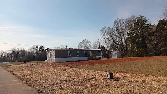 Holly Tree Village Picture 5