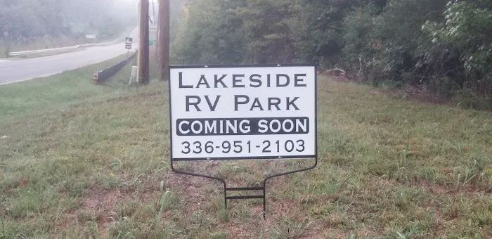 Lakeside RV Park Picture 2