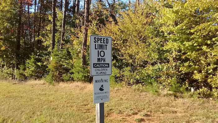 Kings Mill Court Picture 5