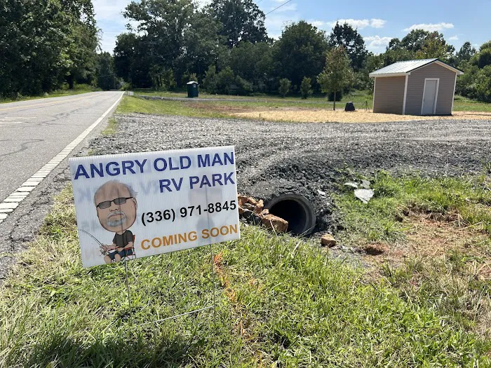 Angry Old Man RV Park Picture 6