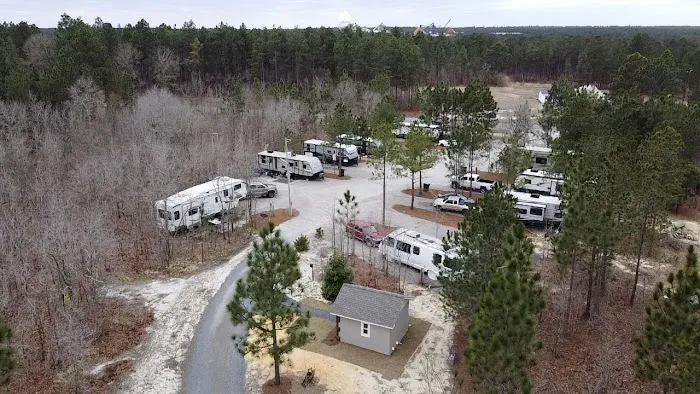 R & W RV Park Picture 2