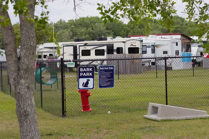 Silver Sands Campground and RV Park Picture 9