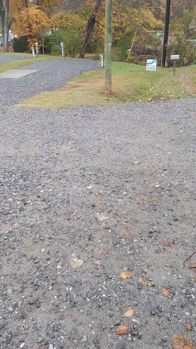 Creekside RV Park Picture 3