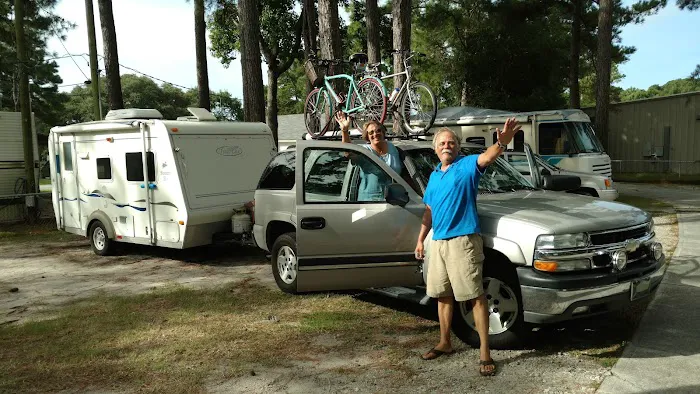 Woodside RV & Trailer Park Picture 10