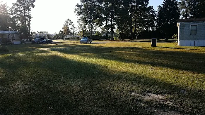 Rosewood Mobile Home Park Picture 3