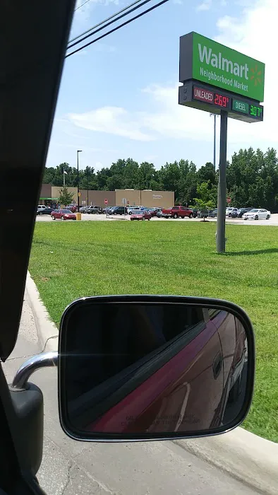 Eaglewood Mobile Home Park Picture 6