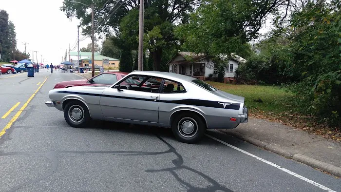 Kingsberry Mobile Home Park Picture 3