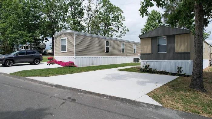 Auman Acres MHC Picture 8