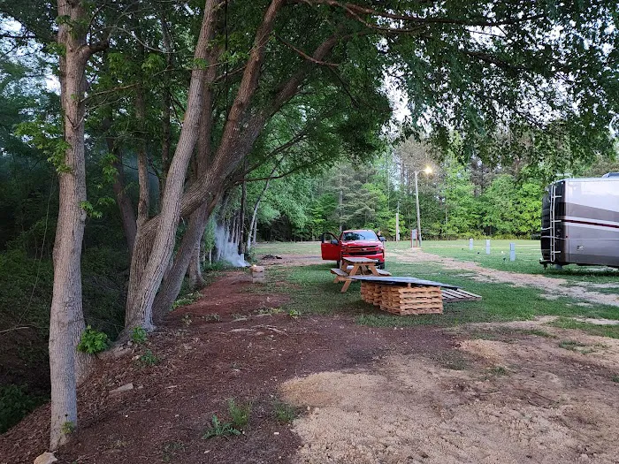 LumberJack RV Park Picture 6