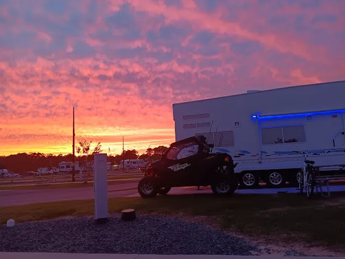 Sea Breeze RV Park Picture 4