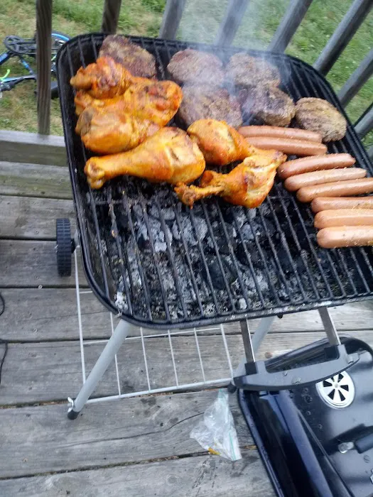 TOWN & COUNTRY MOBILE HOME PARK Picture 2