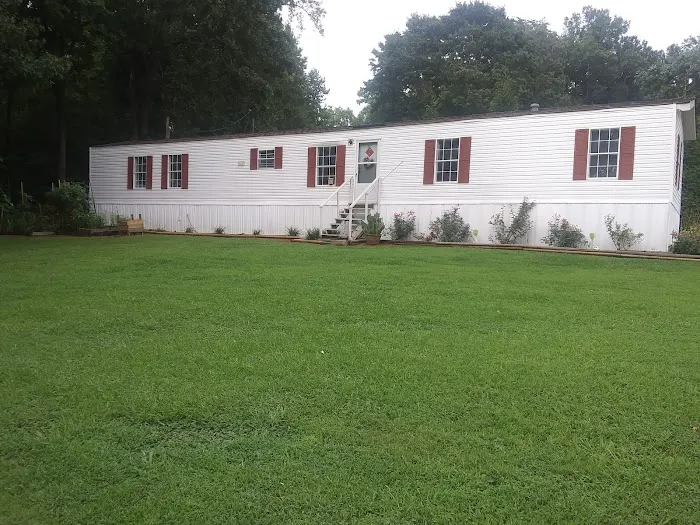 Mountain View Trailer Park Picture 1