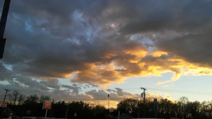 AAA Mobile Home Park Picture 3