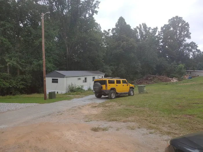 AAA Mobile Home Park Picture 2