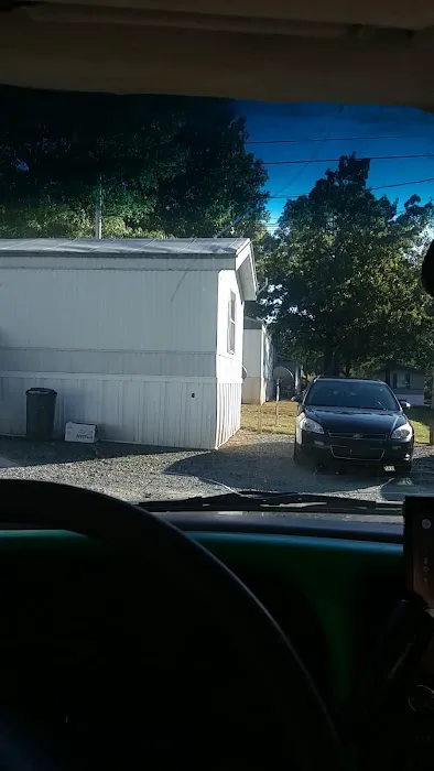 Wingate Estates Mobile Home Park Picture 4