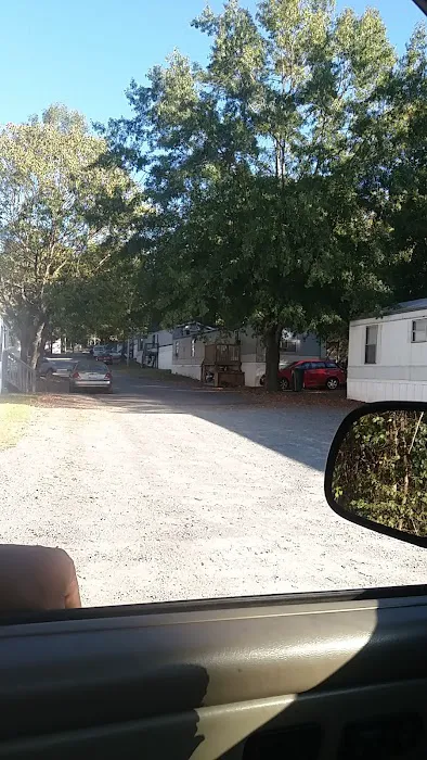 Wingate Estates Mobile Home Park Picture 6