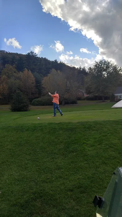 Salem Village Mobile Home Park Picture 4