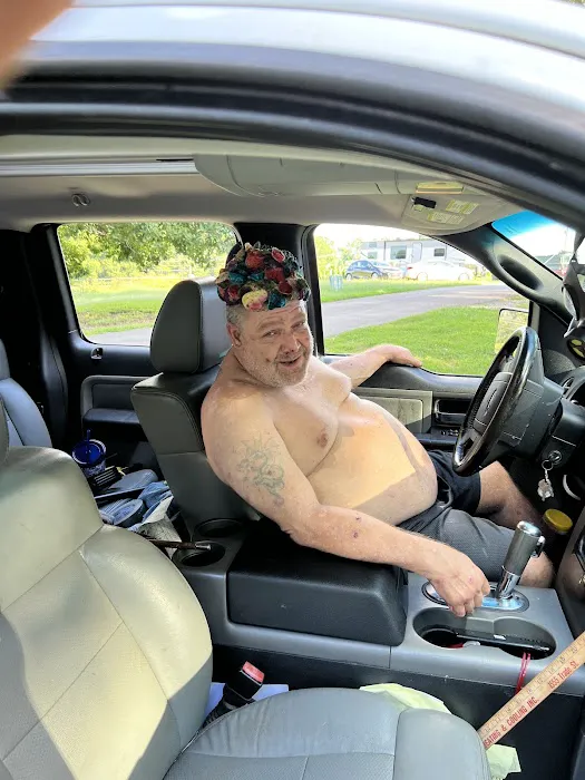 Lee's RV Park Picture 5