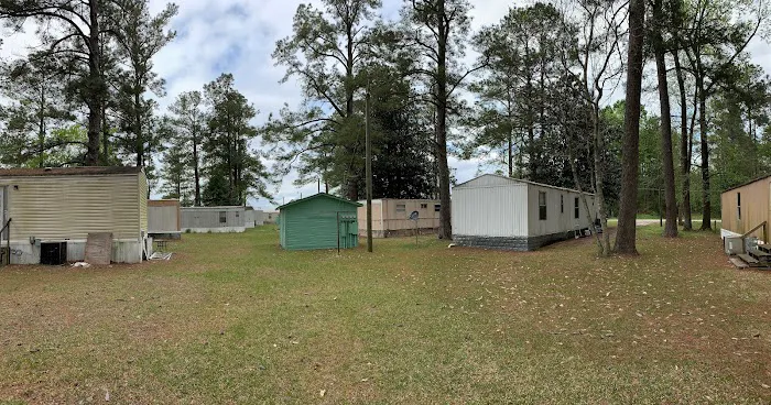 Long Leaf Mobile Home Park Picture 4