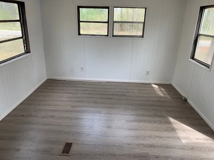 Long Leaf Mobile Home Park Picture 8