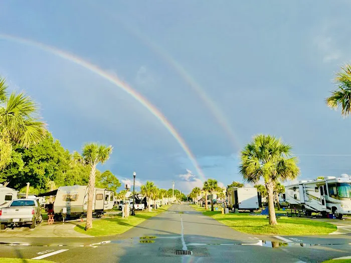 Barefoot RV Resort Picture 10