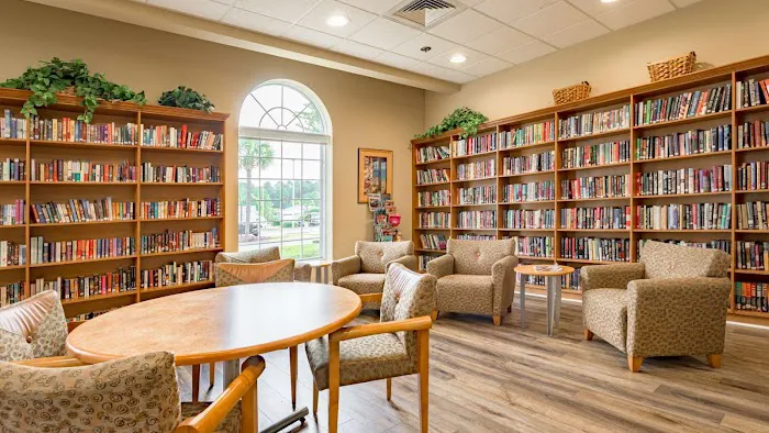 Lakeside Crossing Picture 1