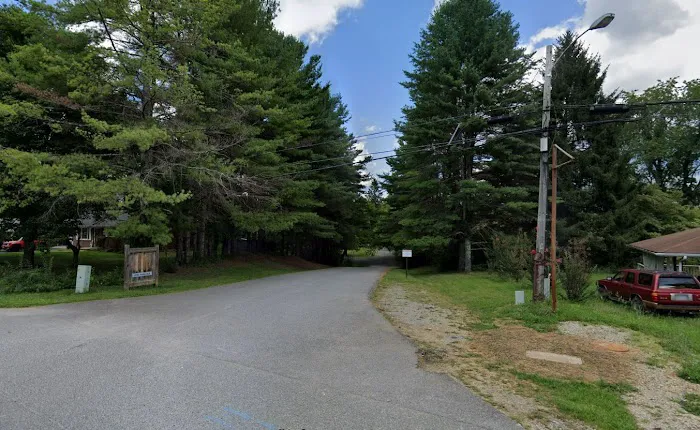 Belmont Trailer Court Picture 3