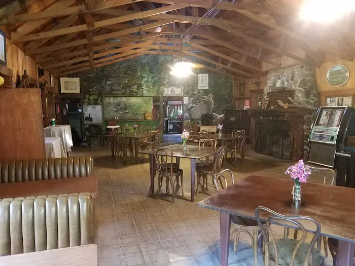 Seven Oaks Lodge Picture 7